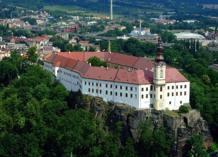 Zámek Dírná, Dírná, Czechia, Czech Republic (Czechia)